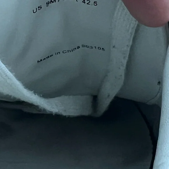 Vince Fulton Leather Sneaker in White Size 9/ EU 42.5 - Picture 10 of 11